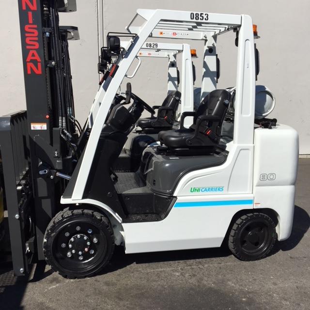 Electric forklift on the Darwin Forklifts lot